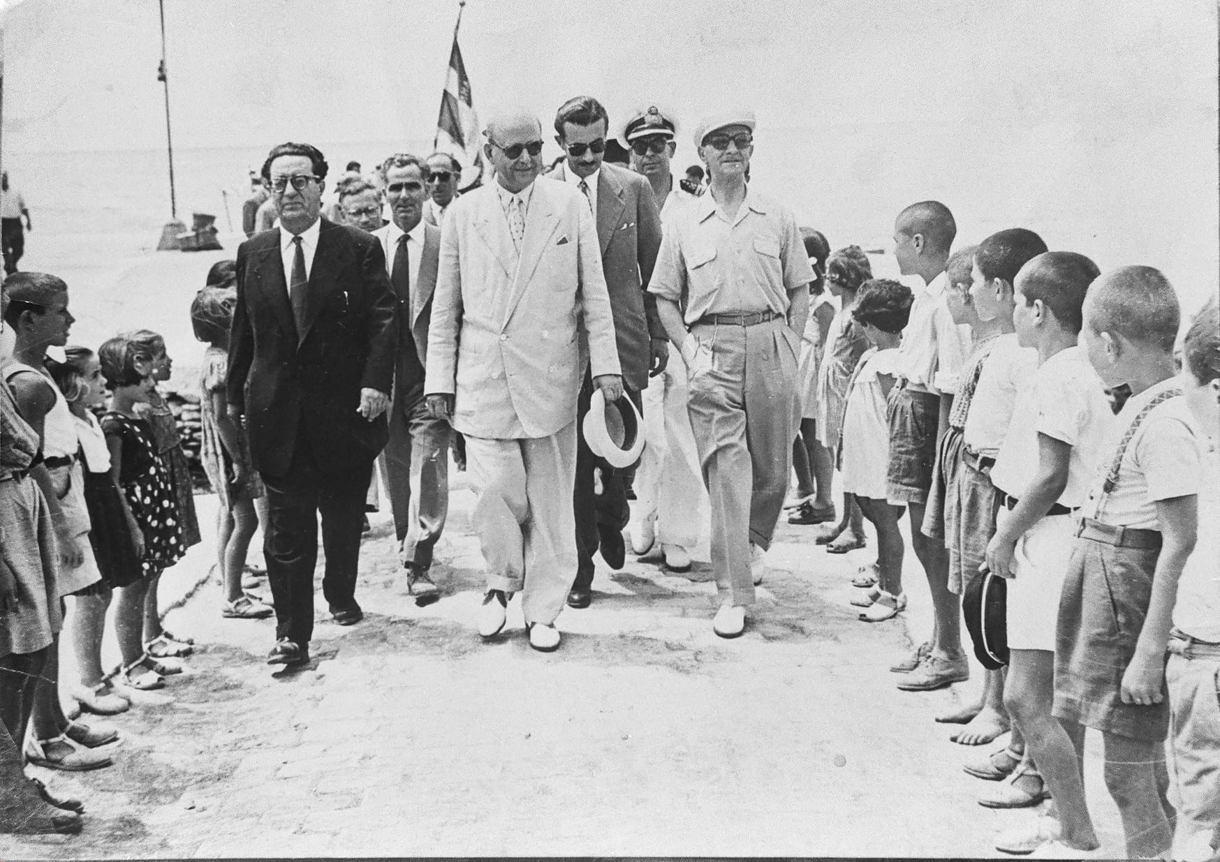 ΤΑ ΠΑΛΙΑ ΛΙΜΕΝΑΡΙΑ | Φωτογραφίες από το χθες.