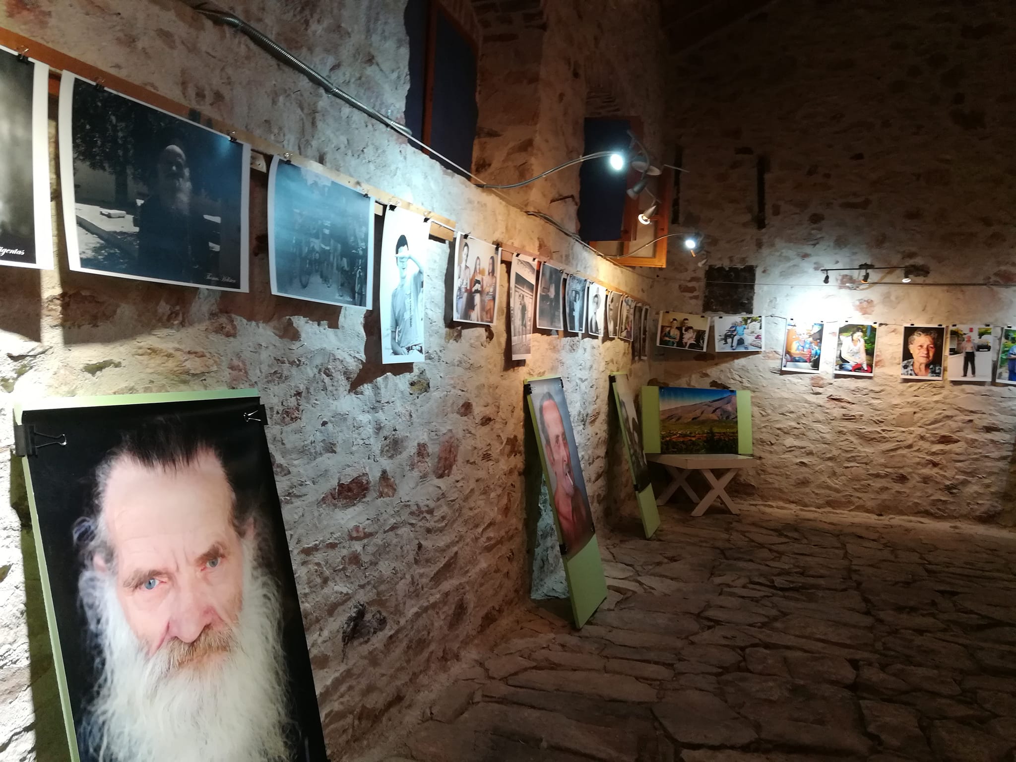 Έκθεση φωτογραφίας των Georgios Stratigentas και Thomas Hellsten στις Αποθήκες Μεταλλείων στα Λιμενάρια από 16/7 ως 6/8/2022.