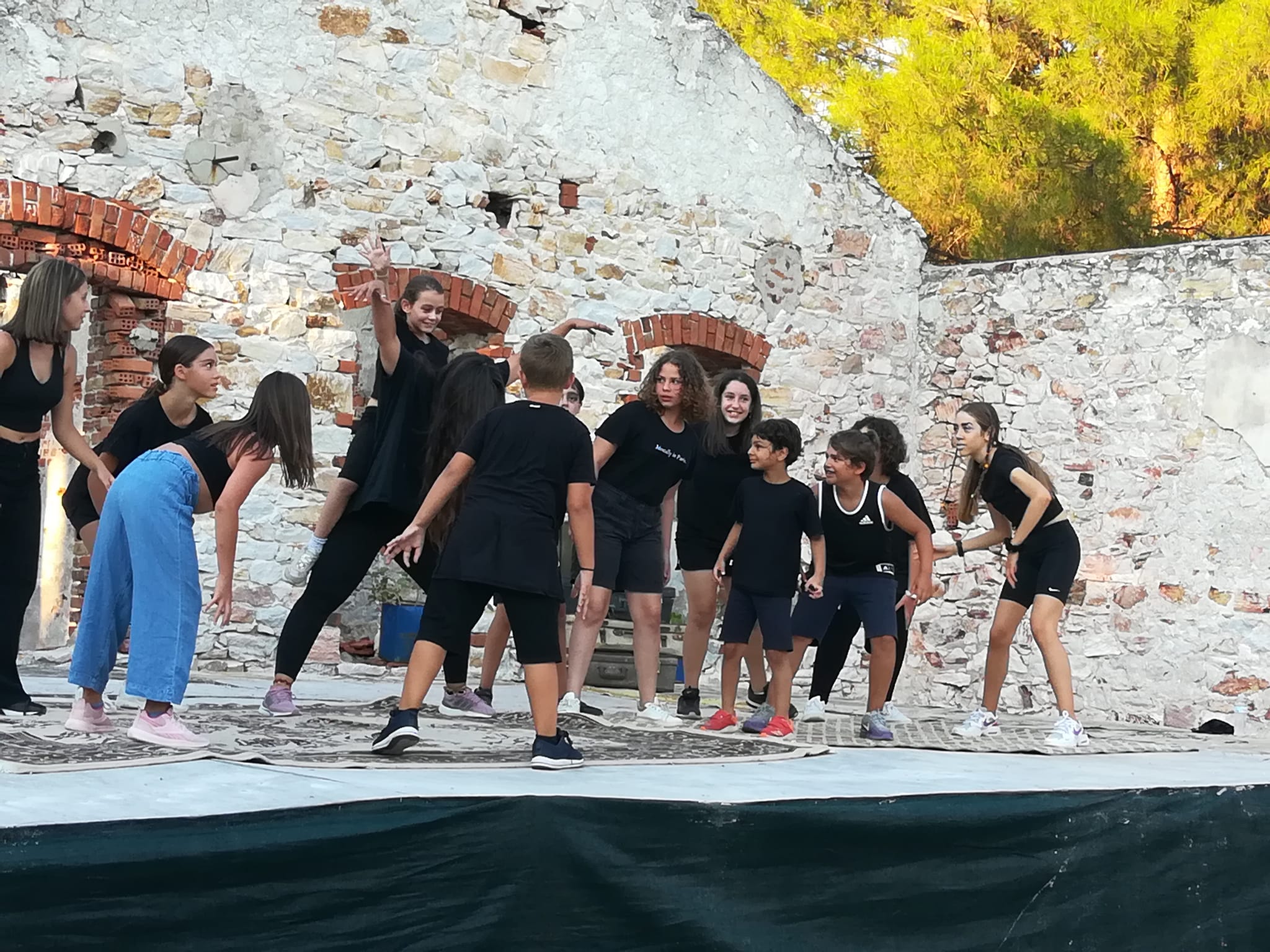 Ολοκληρώθηκε η λειτουργία του 10ου Θερινού Σχολείου Τέχνης που διοργάνωσε ο Πολιτιστικός Σύλλογος Λιμεναρίων.