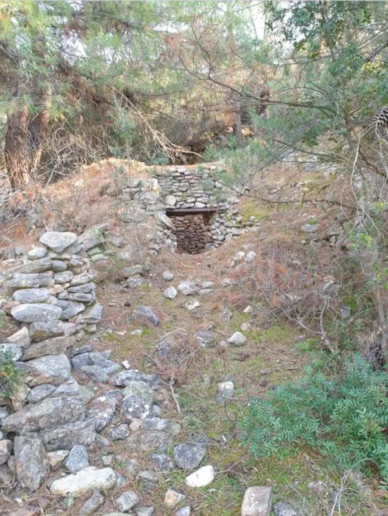 Xristakos lime kiln of xristakos (1)