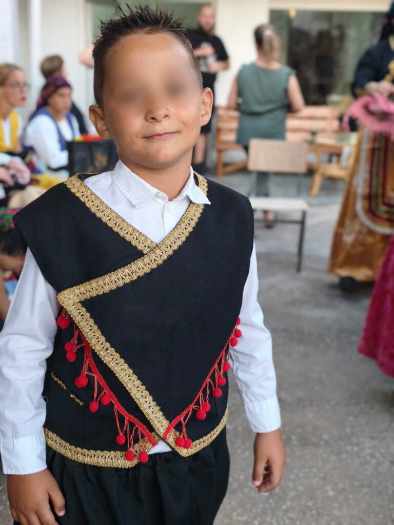 Celebrate coming of August (41)