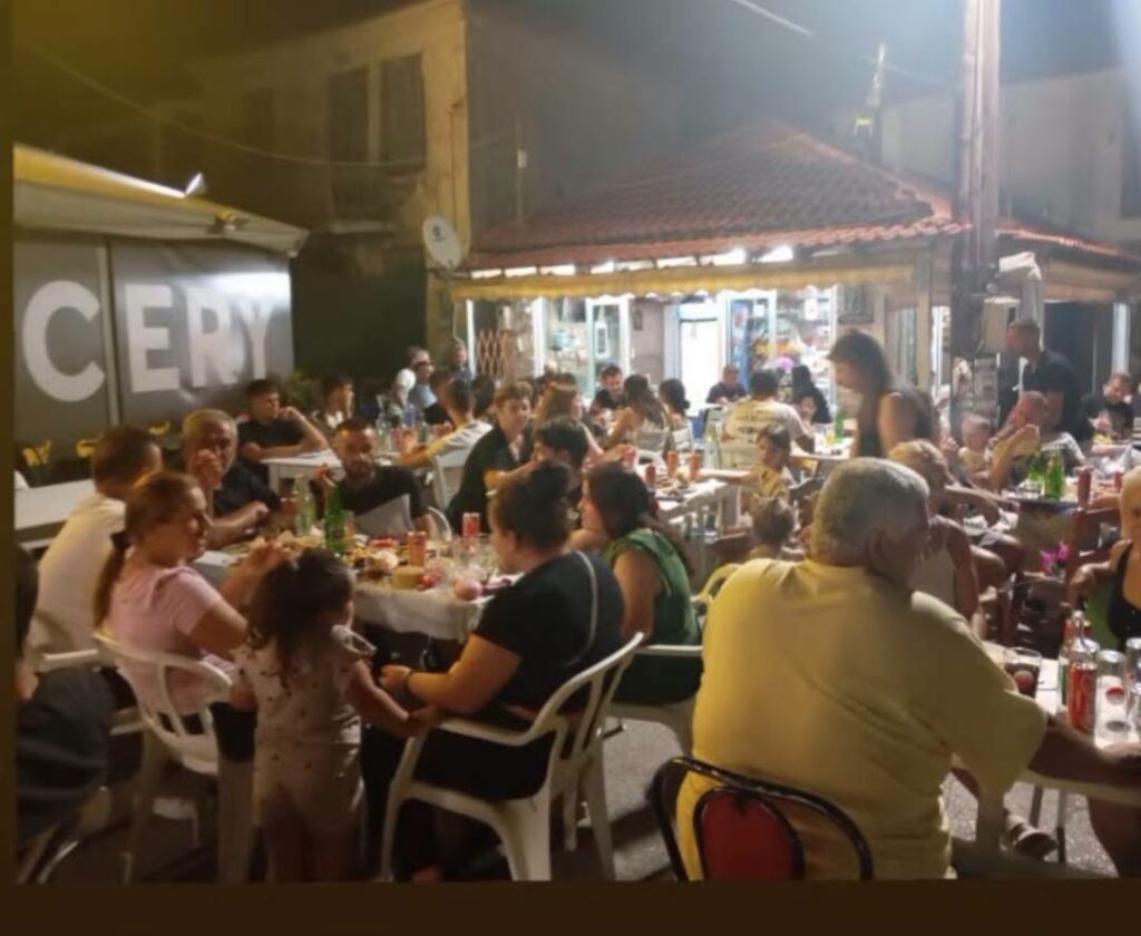 Celebrate coming of August (60)